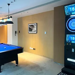 Oasis Aurum 181 Aparthotel