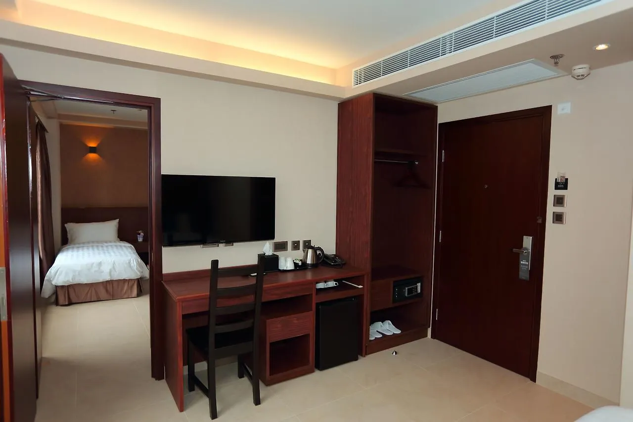 We Hotel Hongkong 3*,